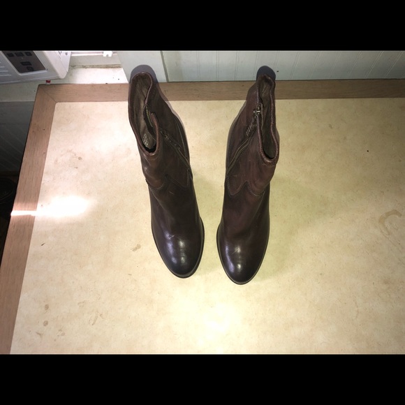Frye Heeled Booties - Picture 2 of 7